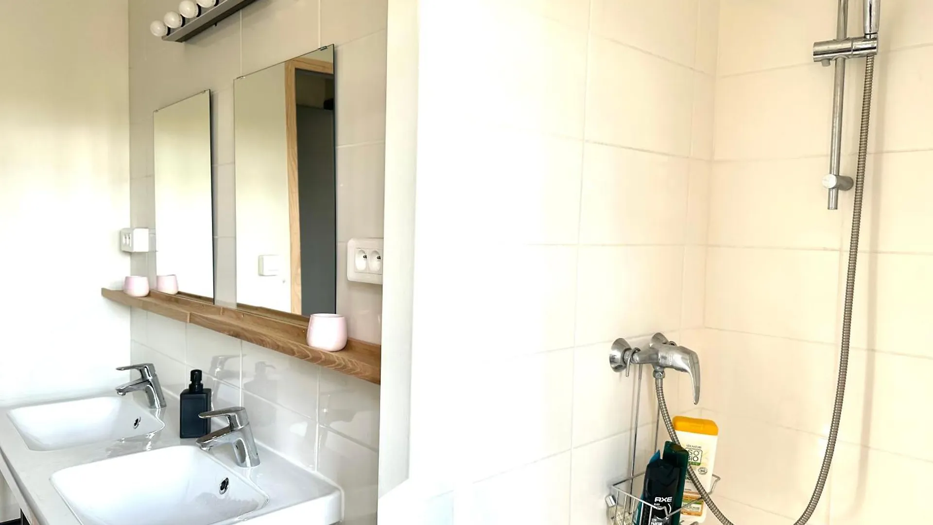 Grand Appartement Bron Centre Proche Eurexpo Et Groupama 0*,  Franciaország